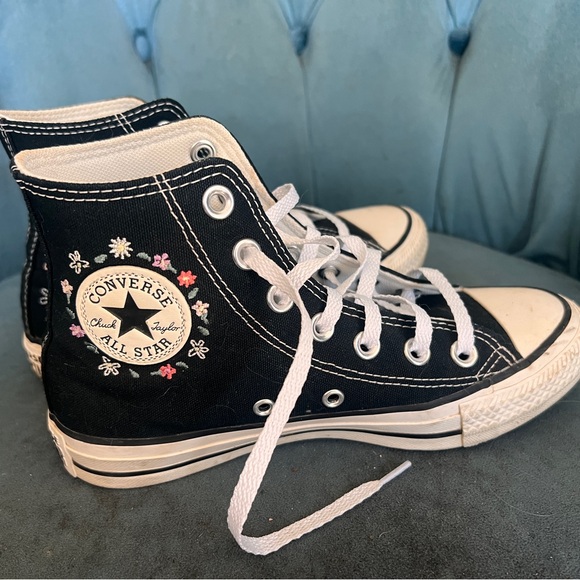 Converse embroidered floral sneakers, Chucks, All star, girls shoes, size 5 - Picture 5 of 7